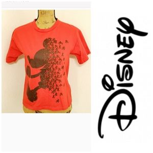 DisneyFun Mickey Mouse red short sleeve tee black graphics Large WDW